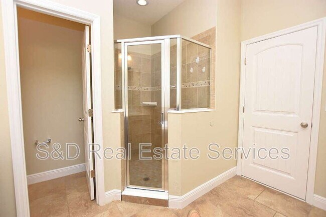 Building Photo - 1977 Wind Meadows Dr