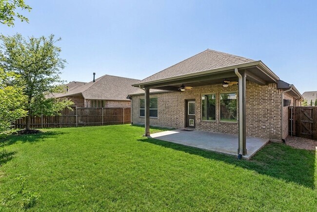 Building Photo - 2424 Preakness Pl