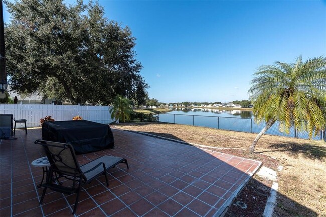 Building Photo - 11102 Lakeside Vista Dr