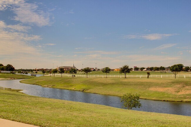 Building Photo - 7612 Spring Dr
