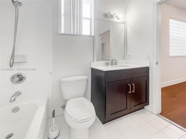 Building Photo - 4921 SW 140th Terrace