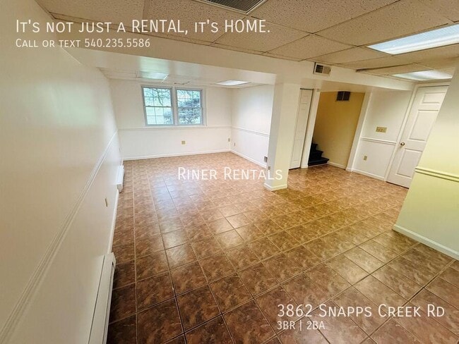 Building Photo - 3862 Snapps Creek Rd