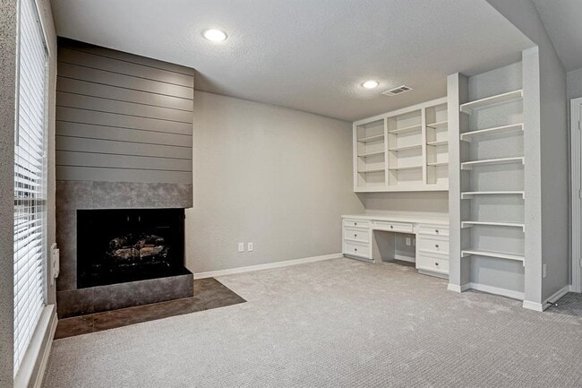 Building Photo - 12625 Memorial Dr