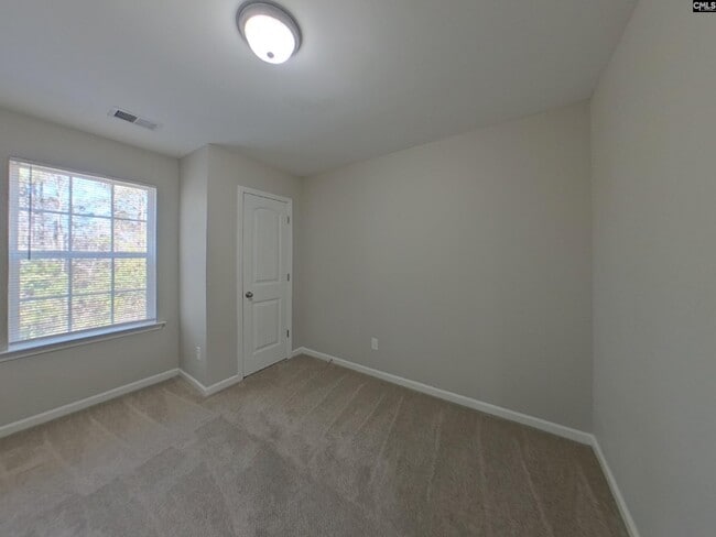 Building Photo - 653 Dawsons Park Wy