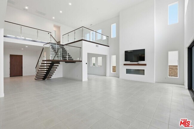Building Photo - 20568 Edgewood Ct
