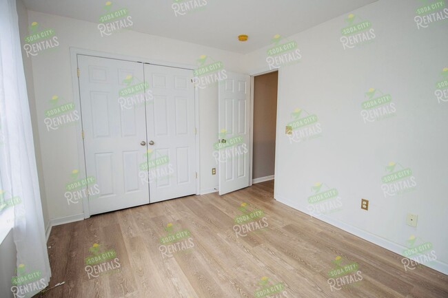 Building Photo - Available Now for Immediate Move In OR Pre...