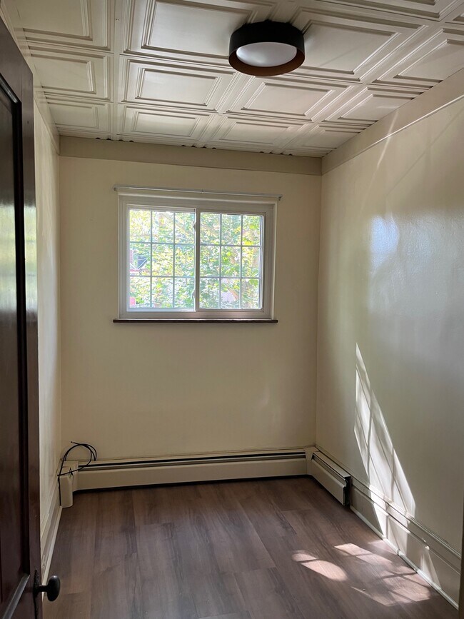 Office/Bonus room - 309 Biddle Ave