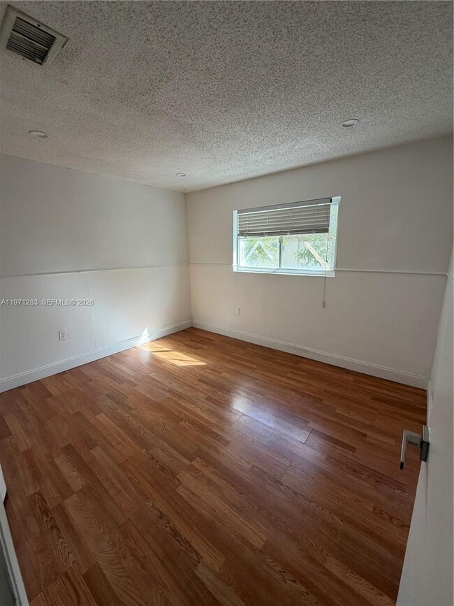 Building Photo - 14910 SW 82nd Terrace