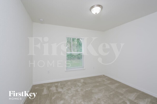 Building Photo - 4611 Belladonna Ave