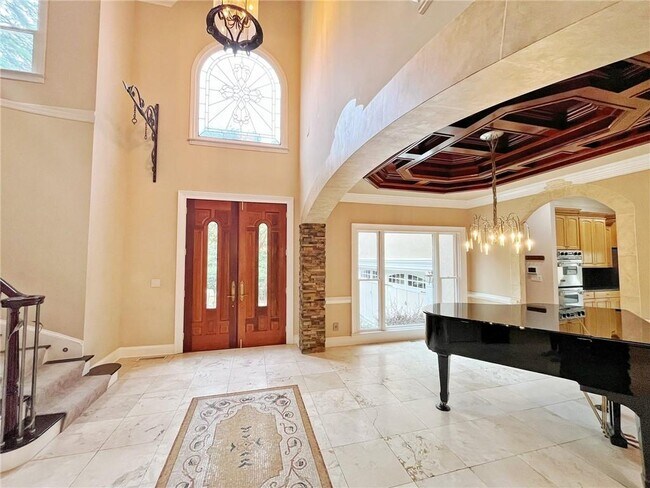 Building Photo - 6709 Wooded Cove Ct