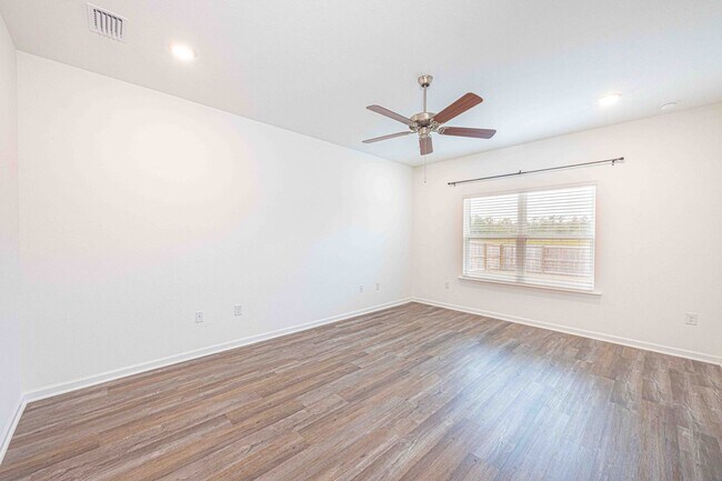 Building Photo - 13766 Antler Hl Rd