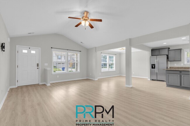Building Photo - 109 Screech Dr