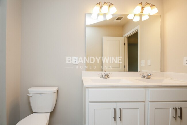 Building Photo - NEW Lower Rental Rate Leasing Special: Mar...