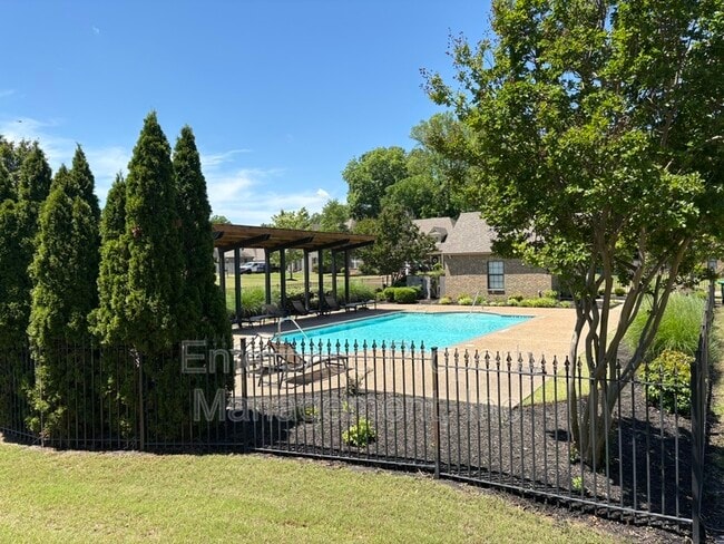 Building Photo - 6153 Lubiani Valley Dr