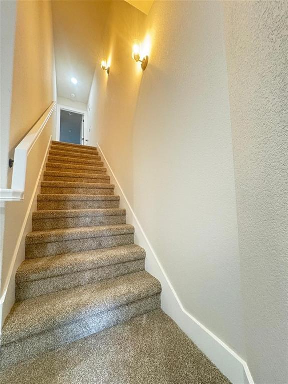 Building Photo - 3100 SW Lovely Ln