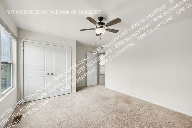 Building Photo - 8727 Pioneer St