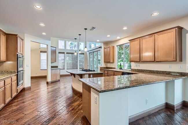 Building Photo - 136 N Ring Dove Dr