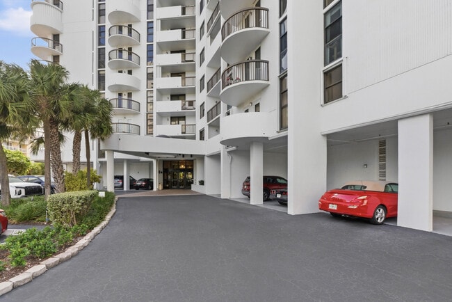 Building Photo - 1361 S Ocean Blvd
