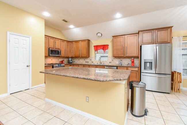 Building Photo - 28026 Rusty Hawthorne Dr