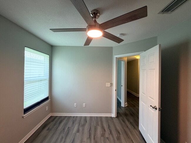Building Photo - 7738 Lola Cir