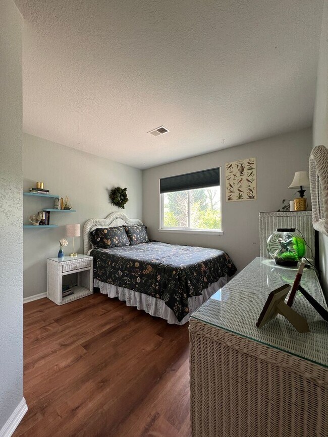 Building Photo - Beautiful 3 Bed/3 Bath in North Boulder Available 7/6