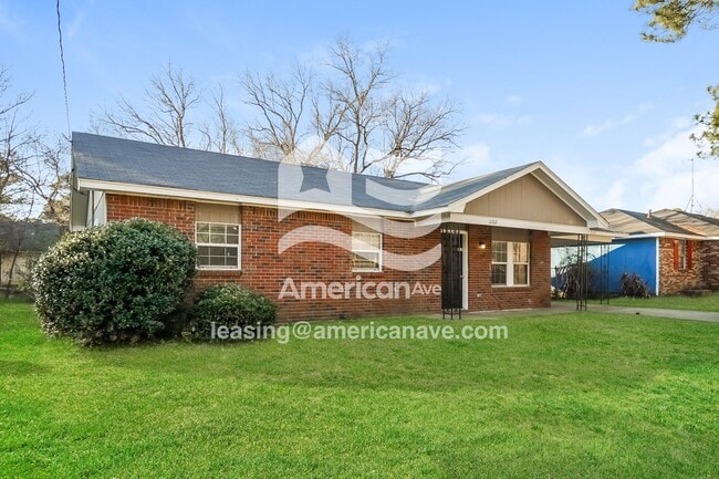 Building Photo - 2262 Forest Glen Dr