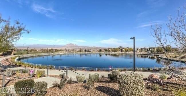 Building Photo - Spacious Henderson Townhome with Balconies and Resort Amenities