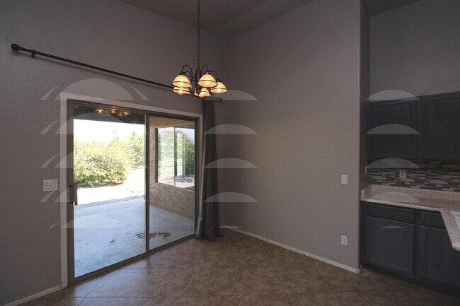 Building Photo - 5406 W Ian Dr