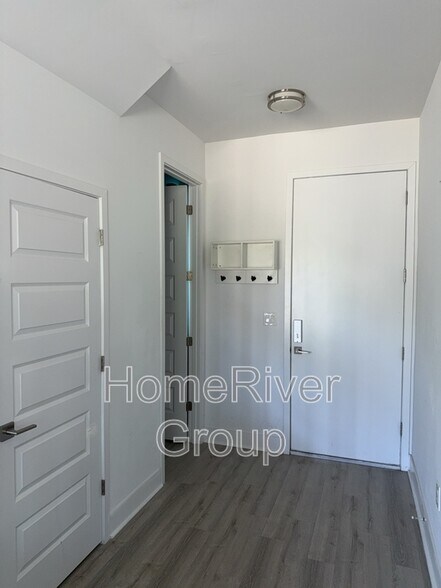 Building Photo - 8707 Palm Ranches Pl