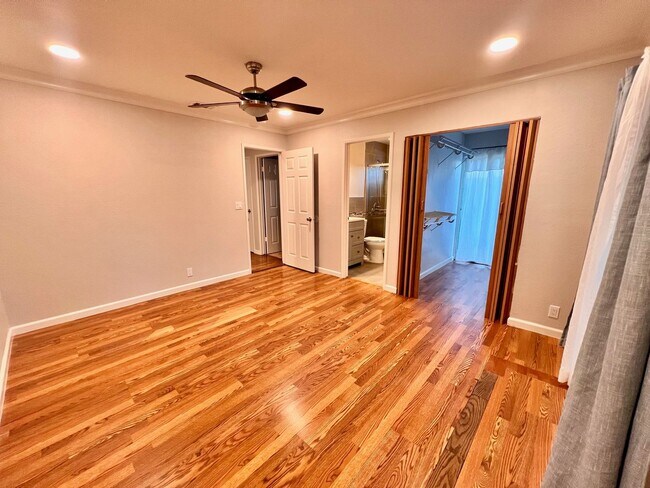 Building Photo - SAN JOSE - Single level 3 bedroom 2 bath home