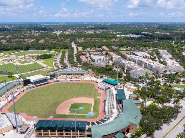 Building Photo - 125 Galicia Way