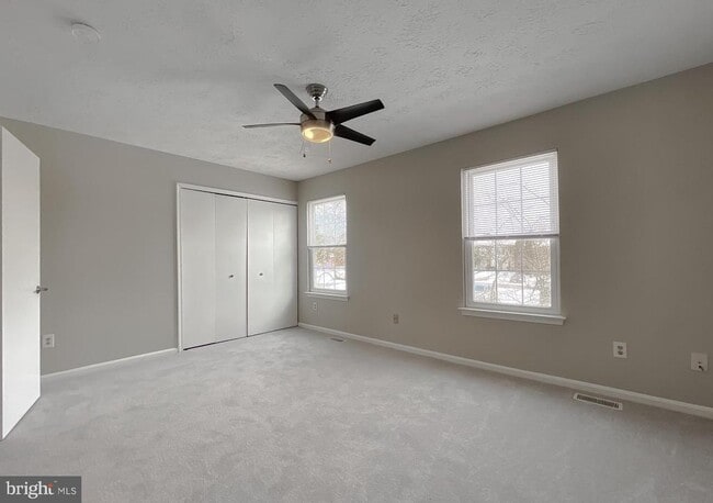 Building Photo - 4232 Drake Ct