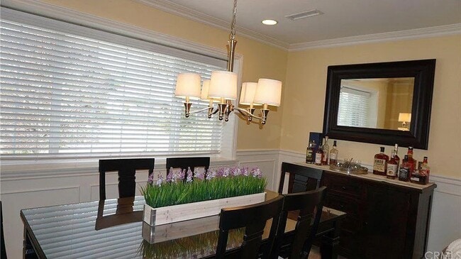 Building Photo - 126 E Arthur Ave