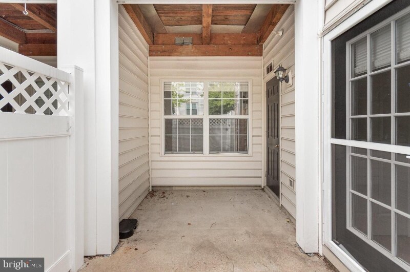 Building Photo - 4690 Lawton Way