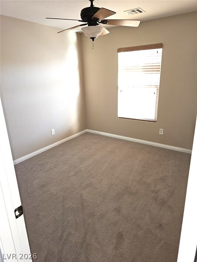 Building Photo - 1135 Paradise Vista Dr