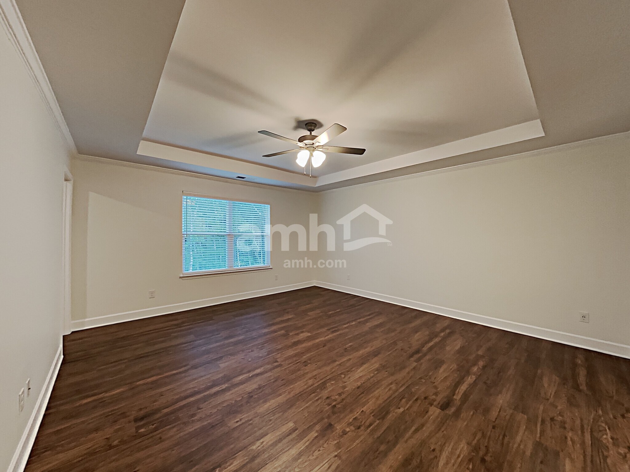 Building Photo - 4509 Tarpon Dr