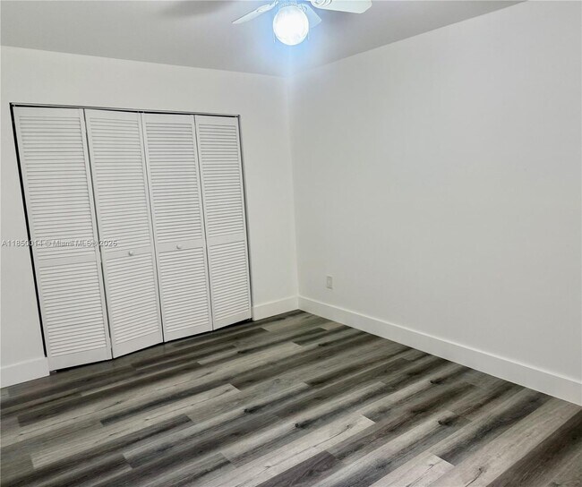 Building Photo - 8650 SW 149th Ave