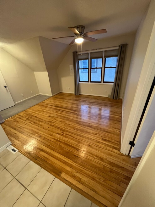 Building Photo - 4230 S 39th Ave