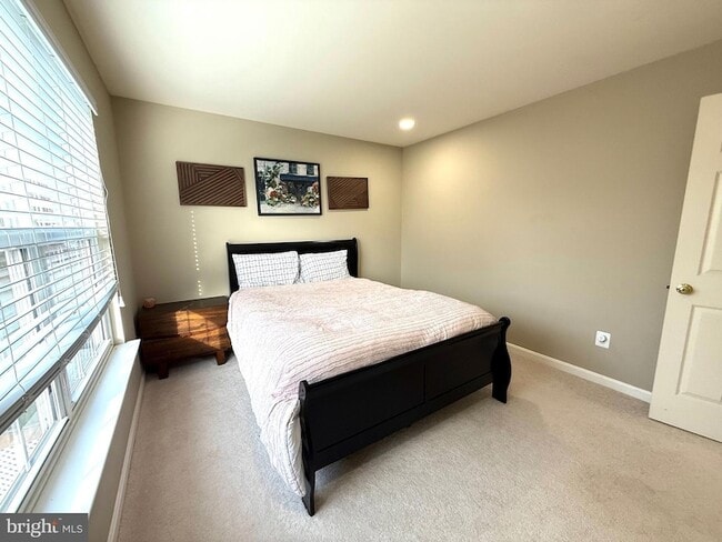 Building Photo - 21201 Sundial Ct