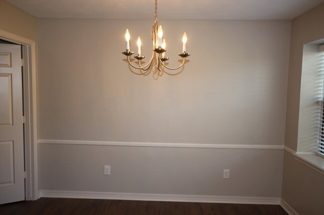 Building Photo - Coming Soon! 3 Bedroom 2 bathroom home in ...