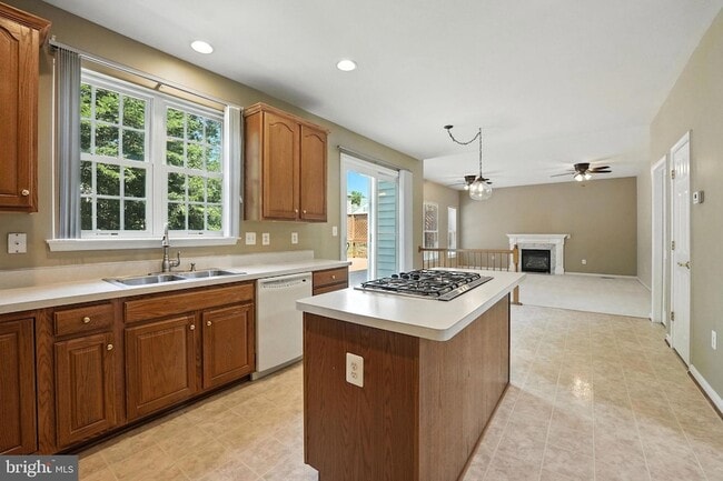 Building Photo - 9144 Big Springs Loop