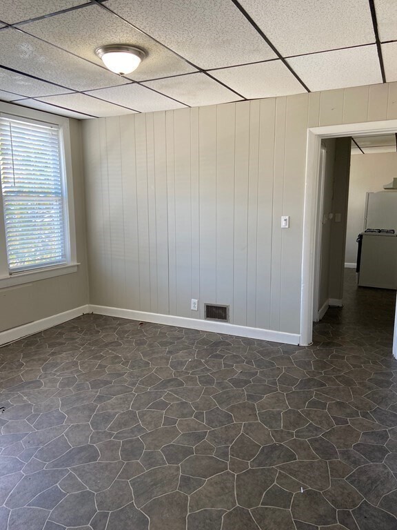 Building Photo - 211 Chestnut St