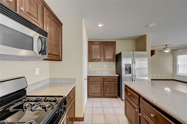 Building Photo - 7333 Camden Pine Ave