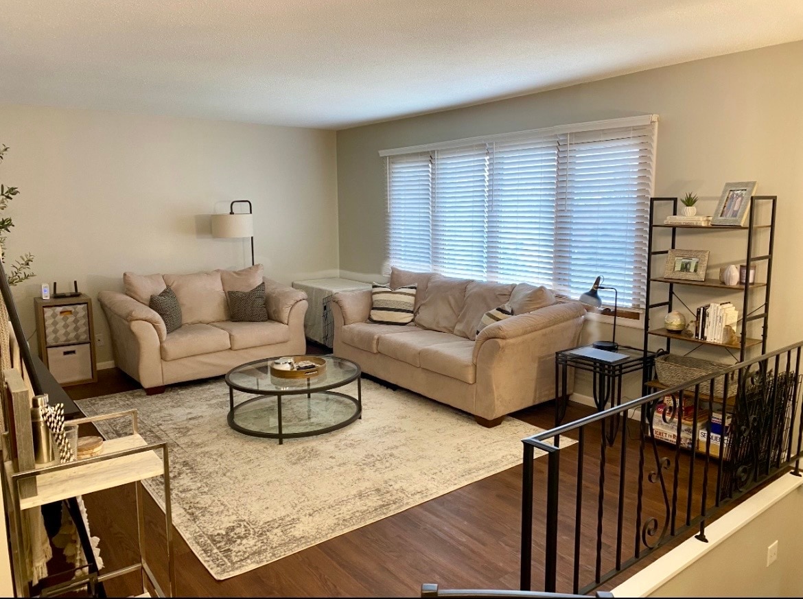 Building Photo - 9811 Rich Rd