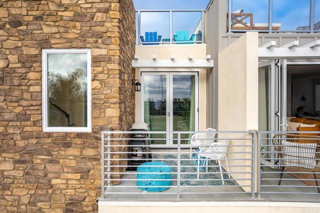 Building Photo - 150 S Myers St