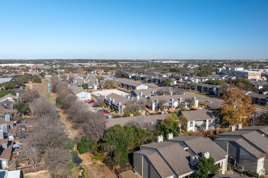 Building Photo - Moss Landing
