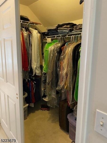 Building Photo - 29 Phillip Dr