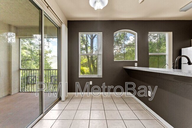 Building Photo - 5039 Sunridge Palms Dr
