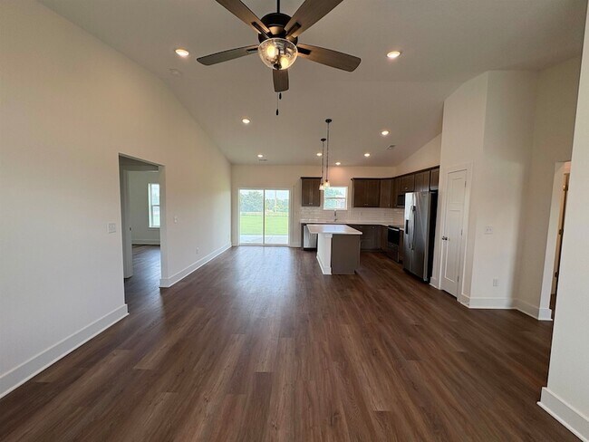 Building Photo - 1145 W Trek Cir