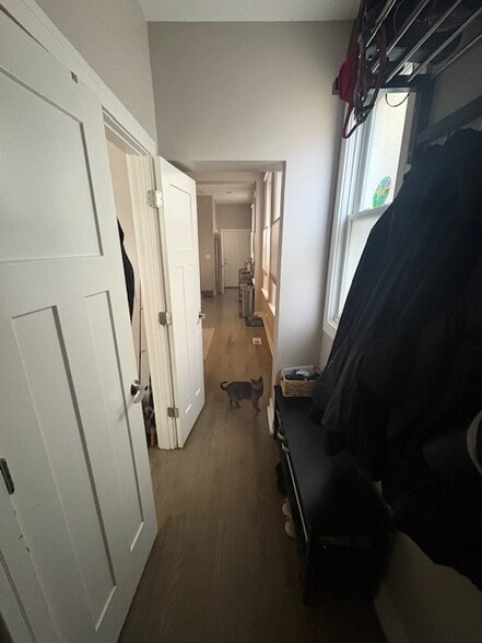 Building Photo - 2336 N Southport Ave